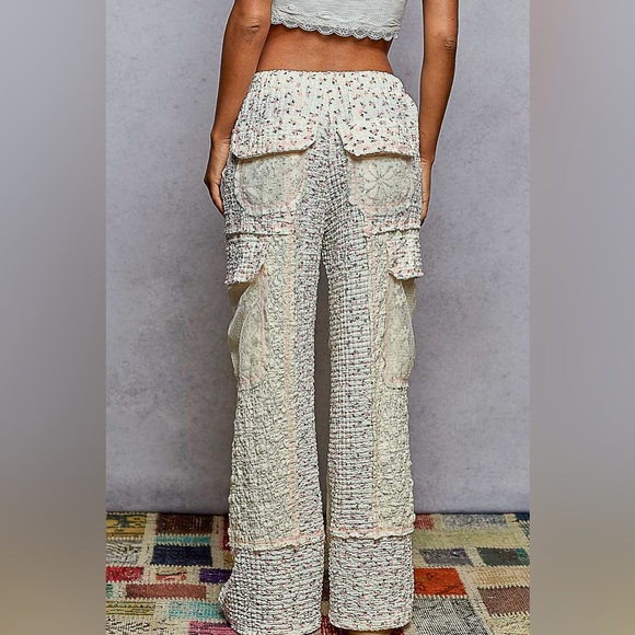 POL Cream and Pink Patchwork Floral Lace Pants - Picture 2 of 2